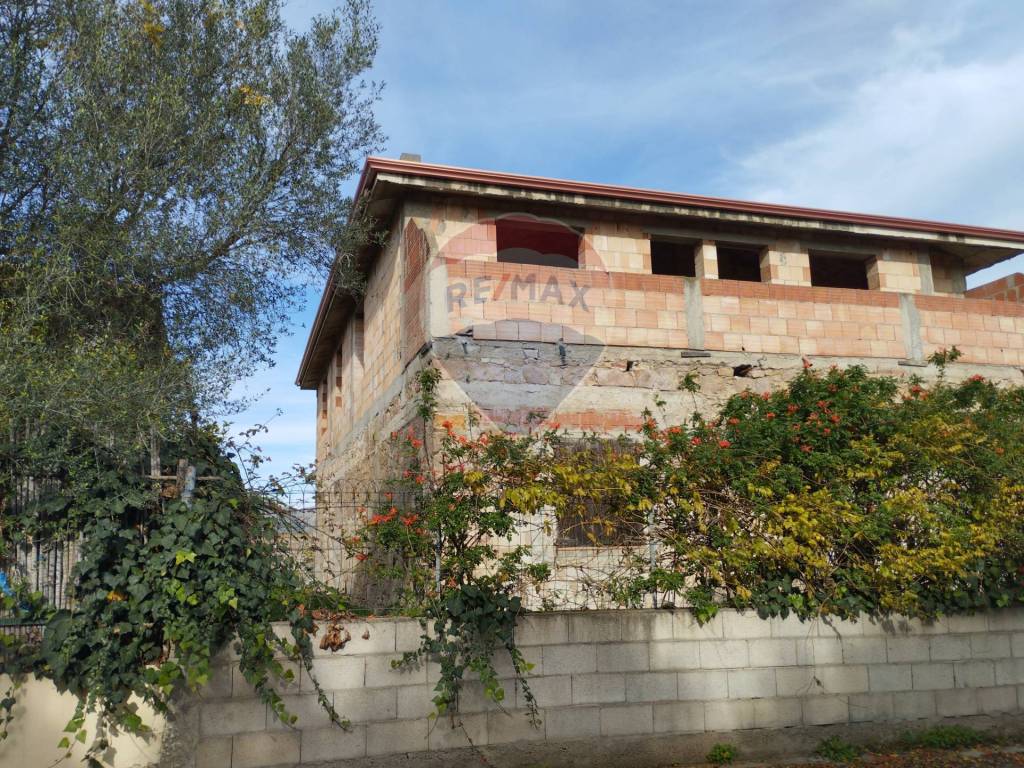 Rustico / casale a Tratalias - Foto 4