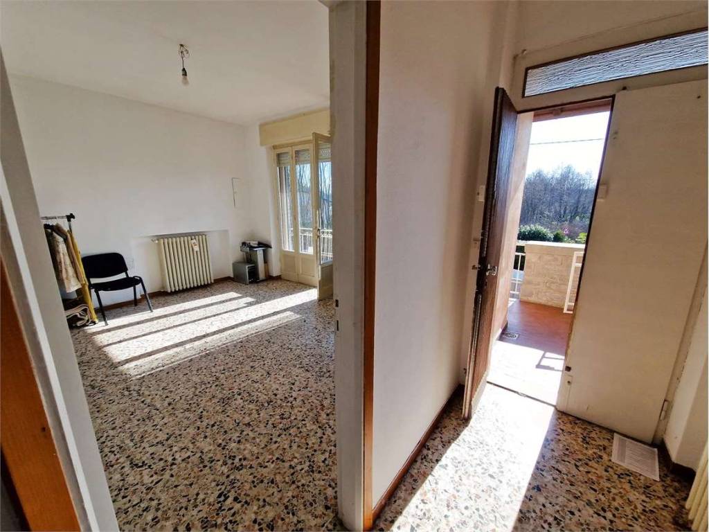 Appartamento a Angera in Via Milano - Foto 3
