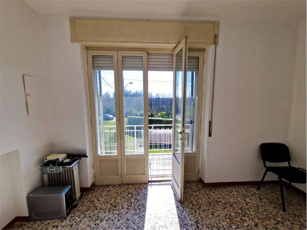 Appartamento a Angera in Via Milano - Foto 5