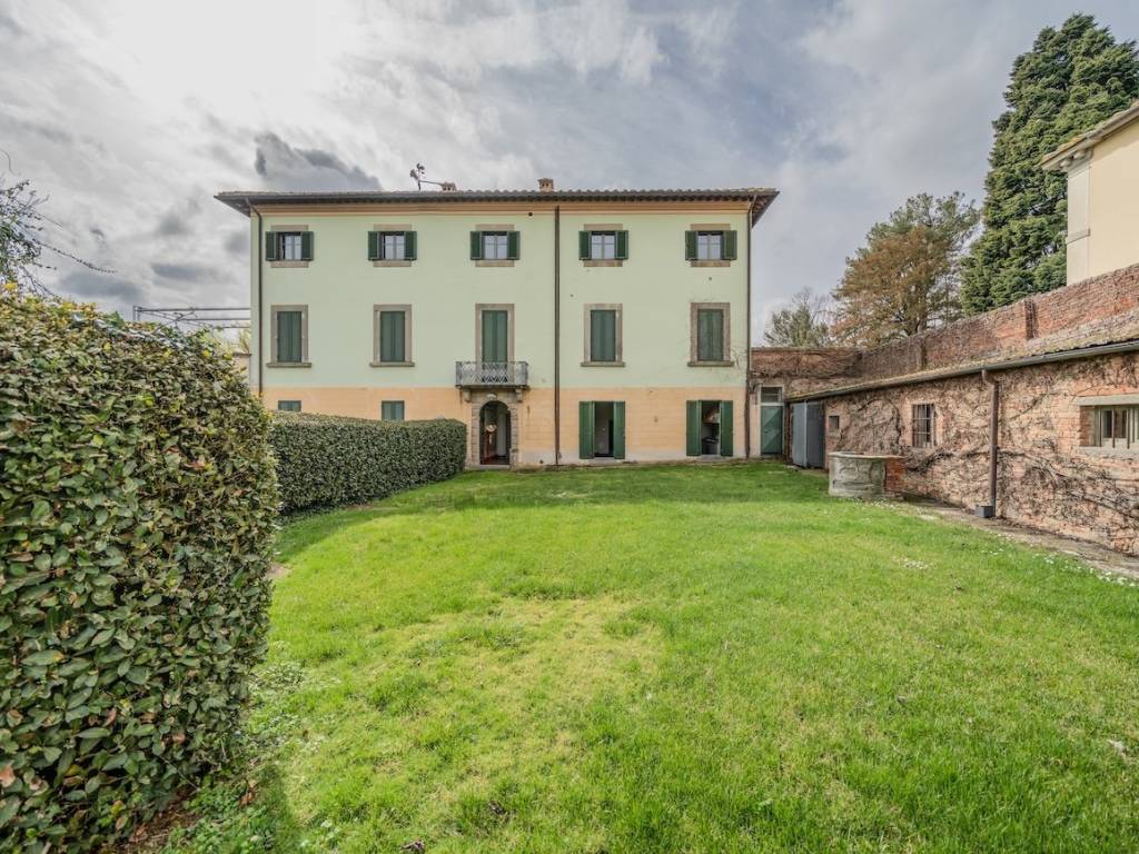 Appartamento a Cortona in Via Galileo Galilei - Foto 4
