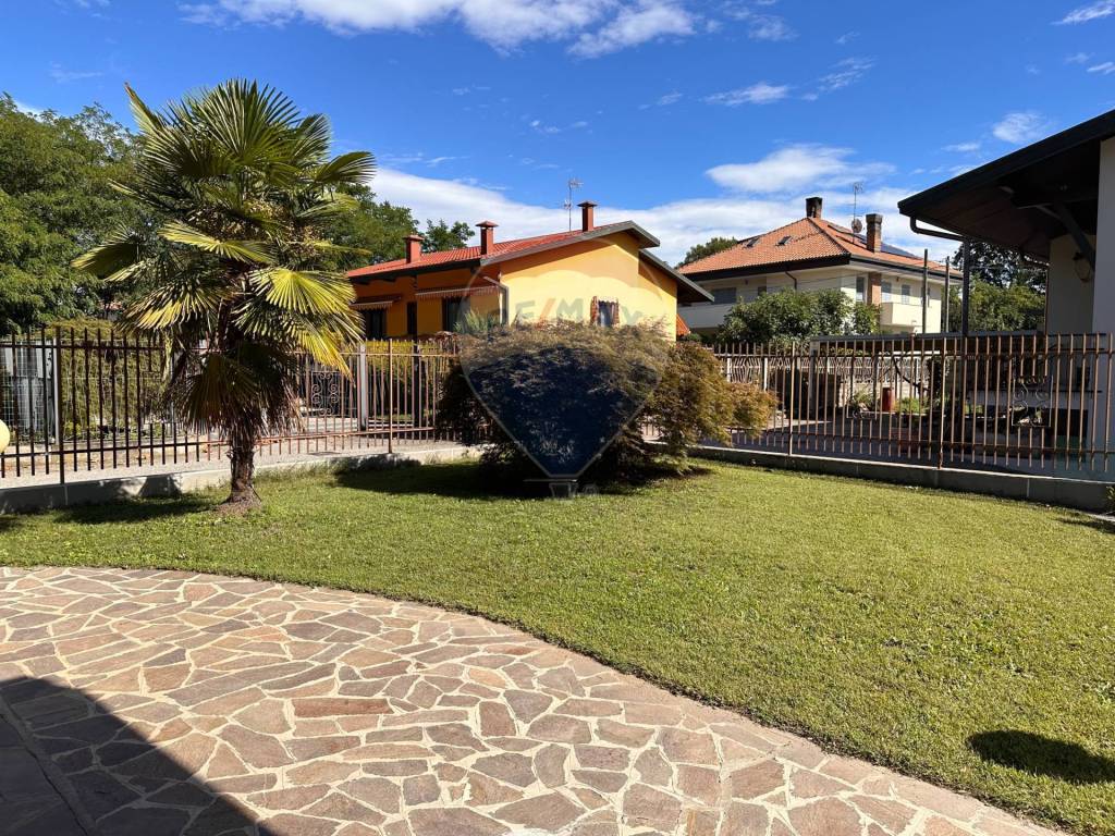 Villa a Busto arsizio in Viale Toscana - Foto 3