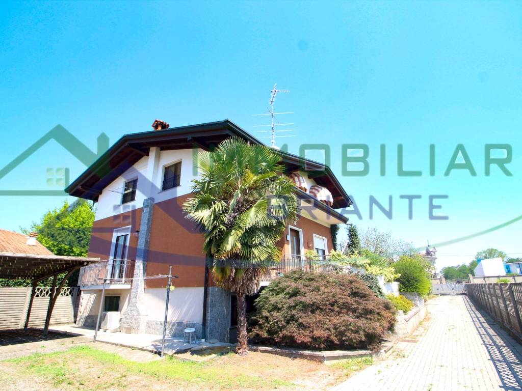 Villa a Samarate in Via Giovanni Agusta - Foto 2