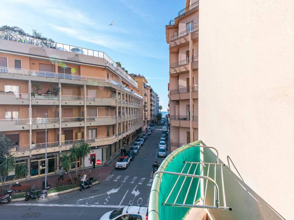 Appartamento a Ventimiglia in Via Mazzini - Foto 3