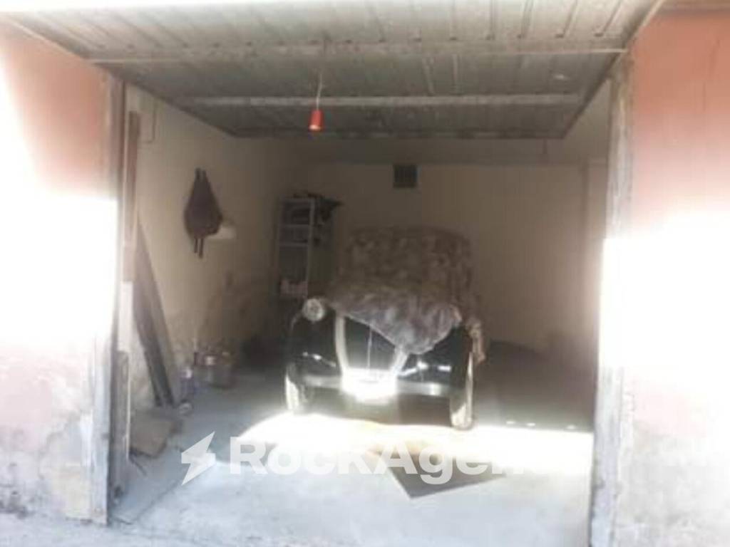 Box / garage a Scafati in Via Roma, 103 - Foto 2