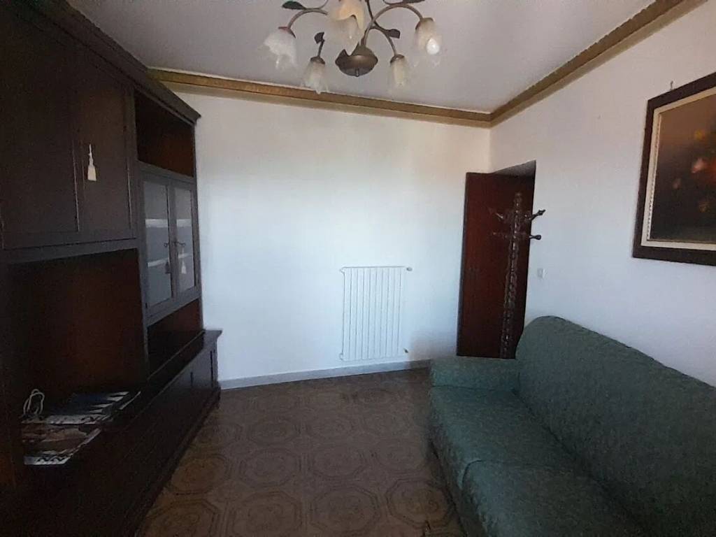 Villa a Pesche in Via San Michele, 6 - Foto 2