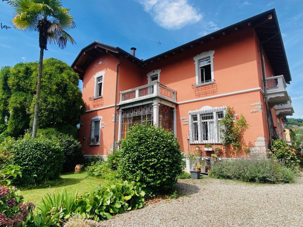 Villa a Verbania in Corso Benedetto Cairoli - Foto 2