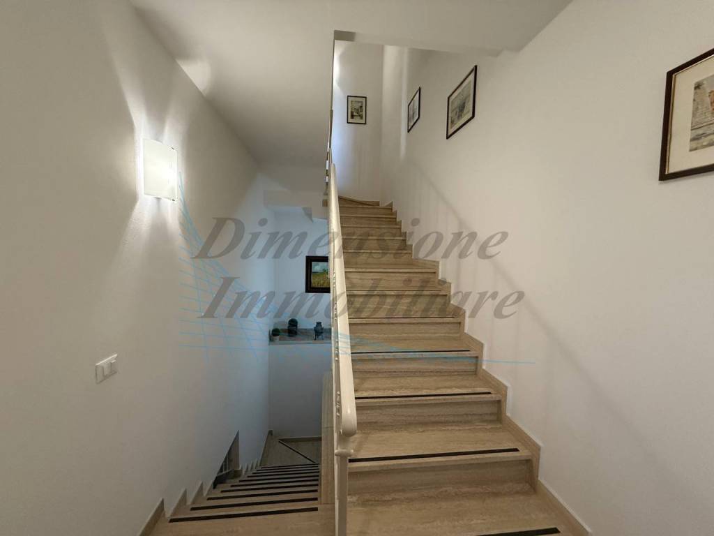 Appartamento a Rosignano marittimo in Via Salvatore di Giacomo - Foto 4
