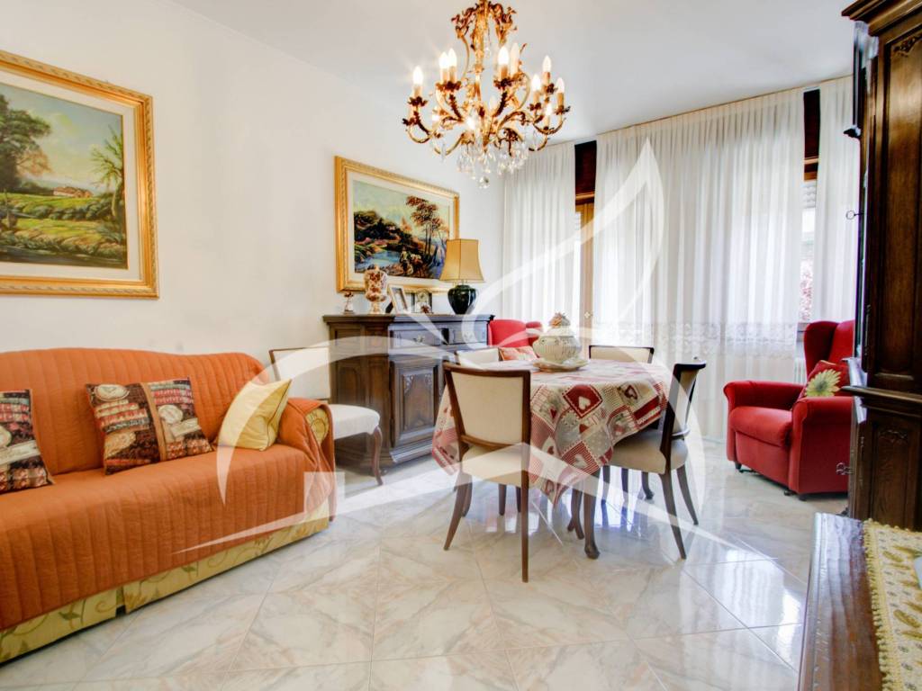Appartamento a Rovereto in Via Gaetano Tacchi, 3 - Foto 2