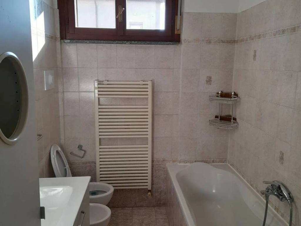 Appartamento a Sant'angelo lodigiano in Viale Zara S.N.C. - Foto 2