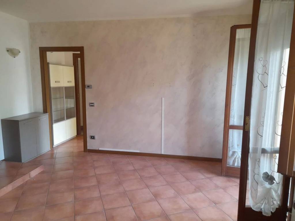 Appartamento a Sant'angelo lodigiano in Viale Zara S.N.C. - Foto 4