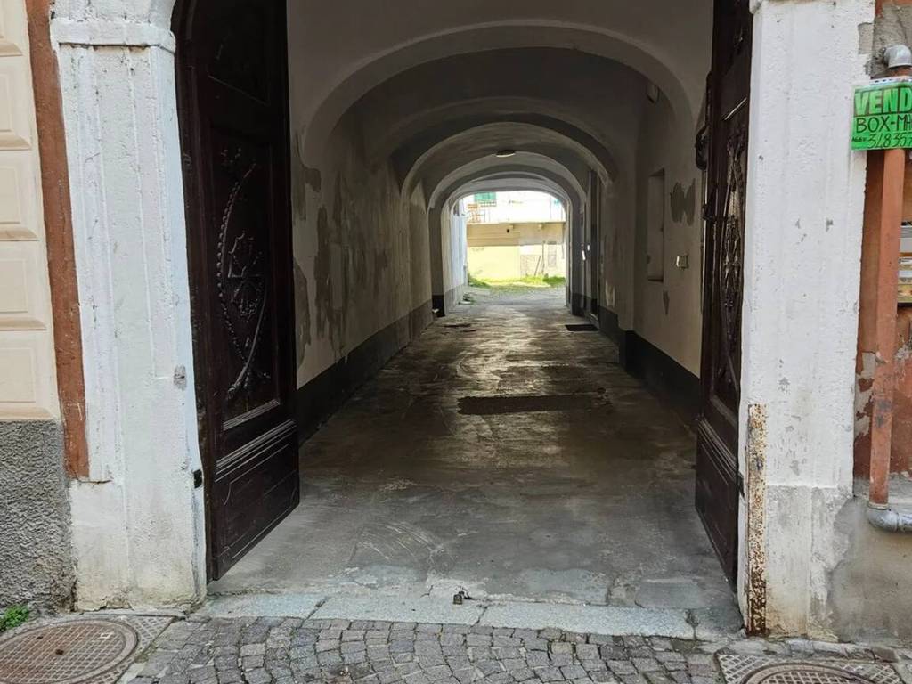 Box / garage a Acqui terme in Via Giuseppe Garibaldi, 8 - Foto 2