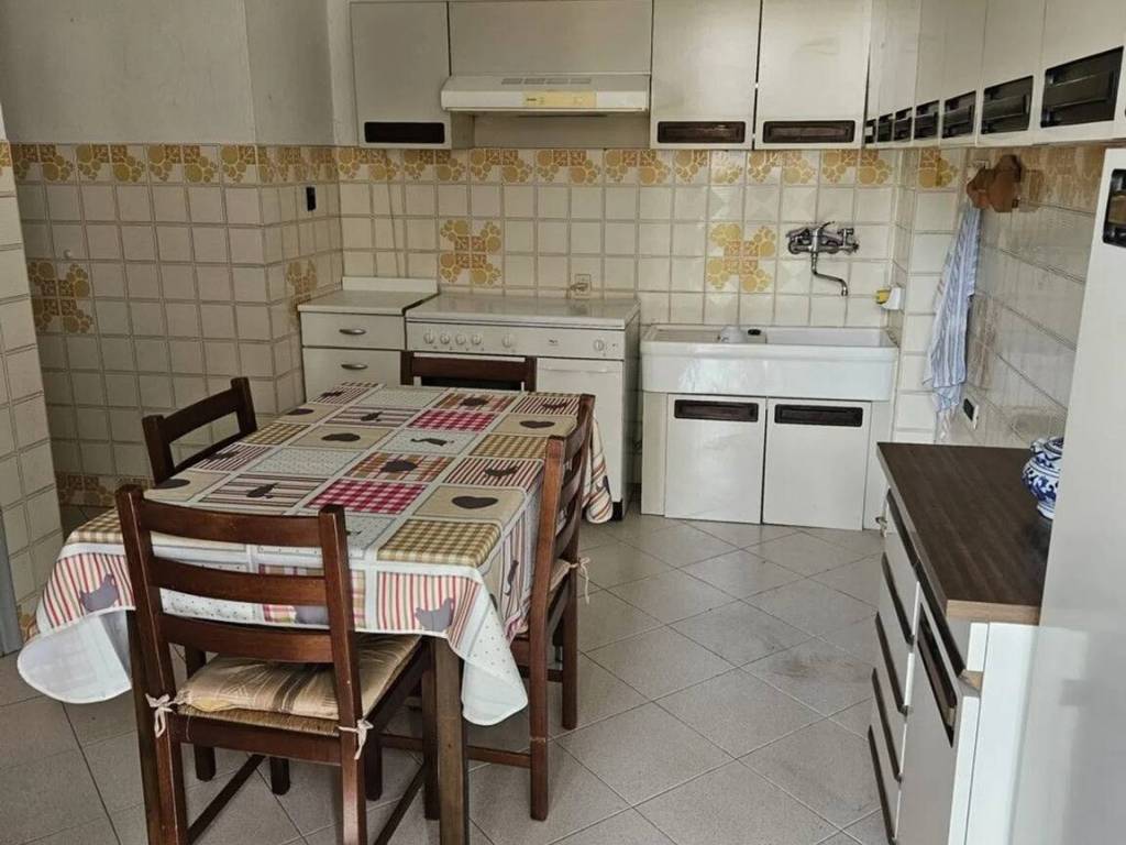 Appartamento a Acqui terme in Piazza Giovanni Xxiii S.N.C. - Foto 2