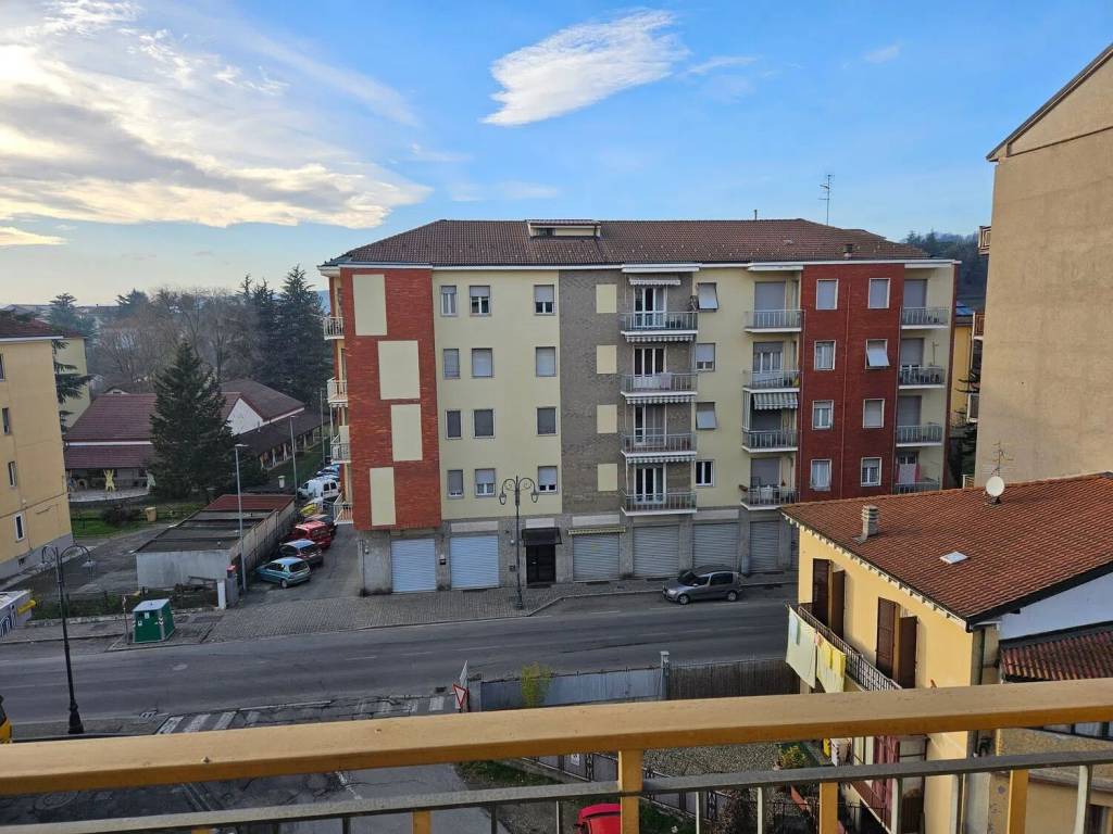 Appartamento a Acqui terme in Ugo Foscolo, 96 - Foto 3