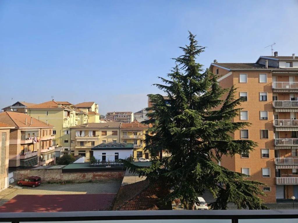 Appartamento a Acqui terme in Corso Divisione Acqui, 39 - Foto 2