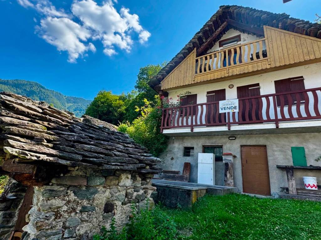 Casa indipendente a Bognanco in Località Pioi - Foto 2