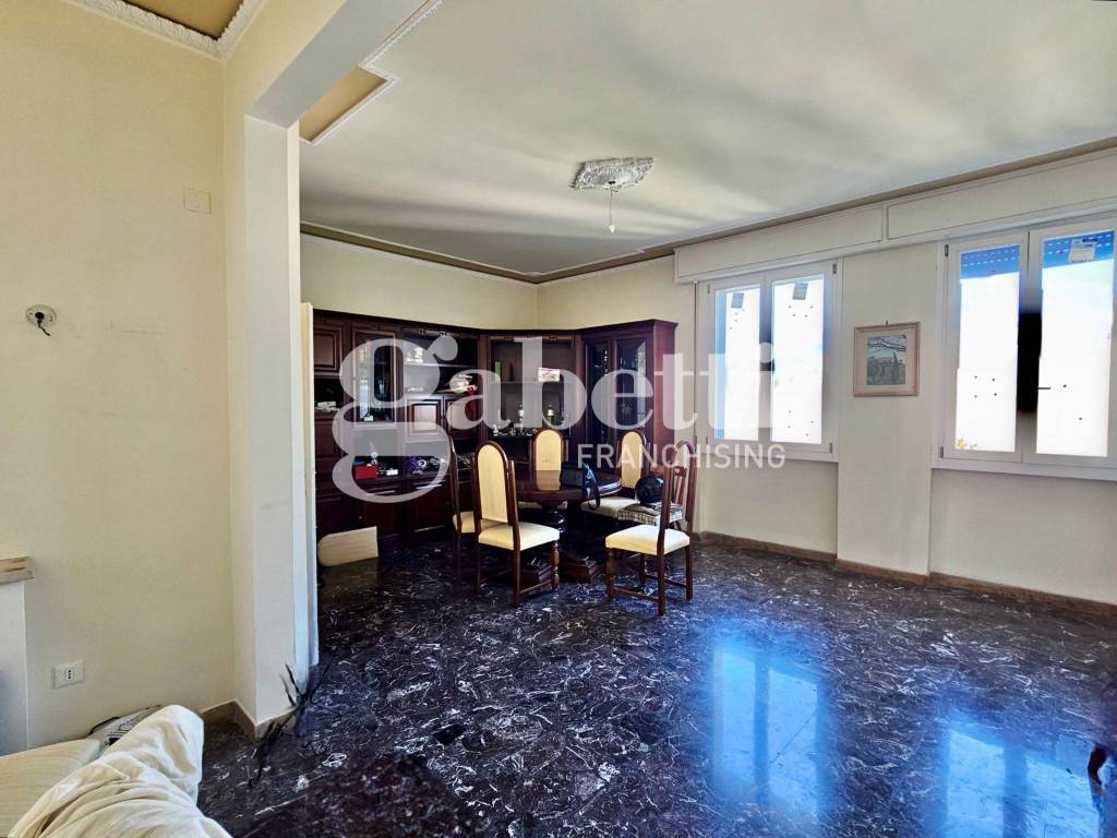 Appartamento a Scandicci in Via Adriano Cecioni - Foto 4