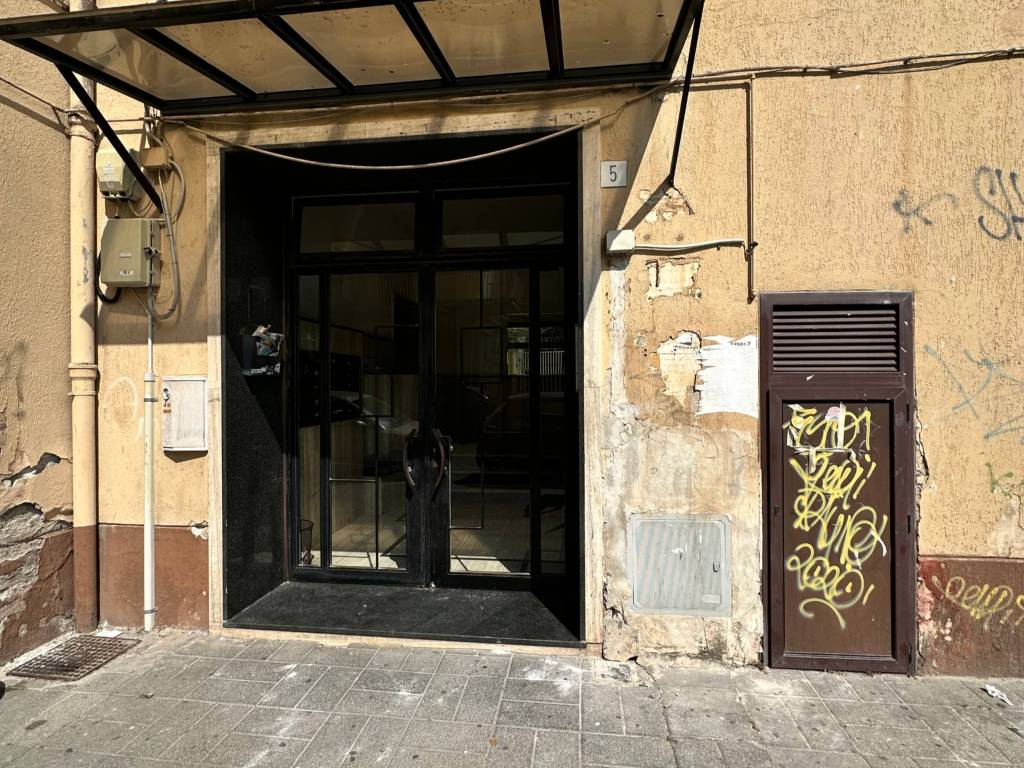 Appartamento a Salerno in Via Vincenzo Loria - Foto 3