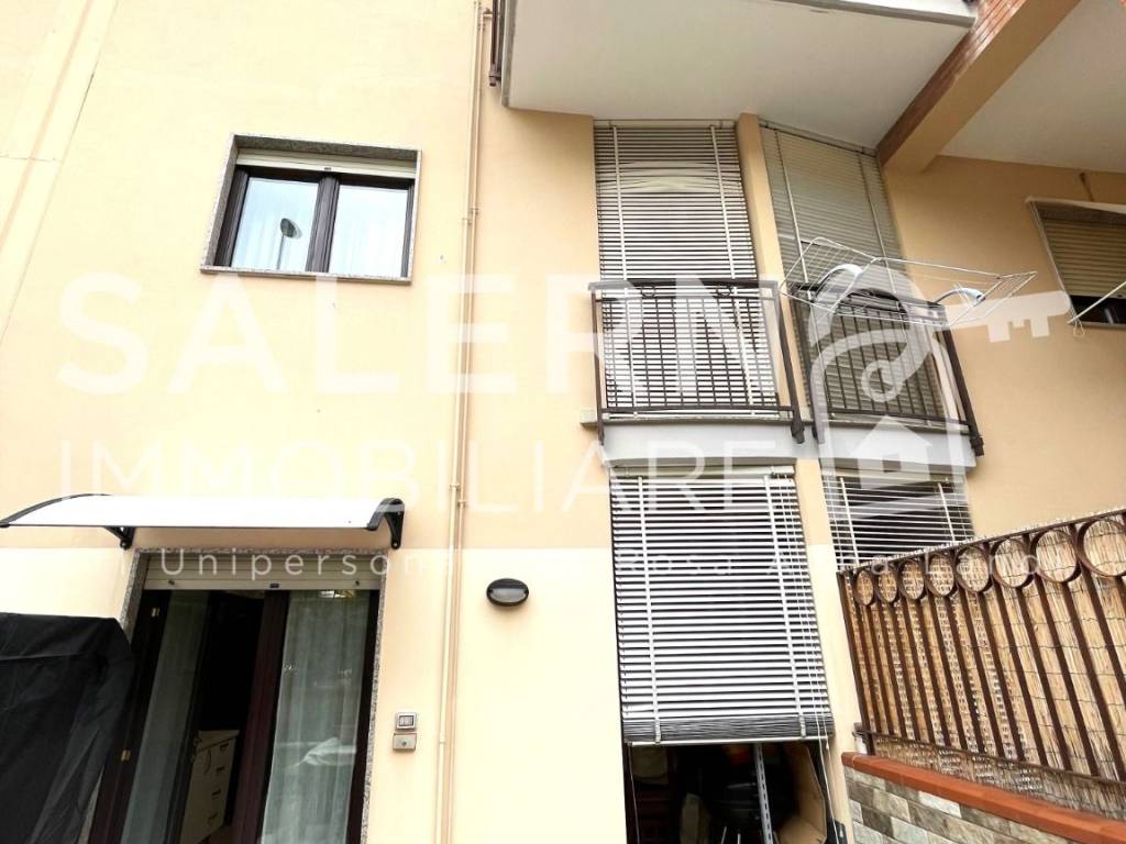 Appartamento a Salerno in Via Elvira Coda Notari - Foto 4