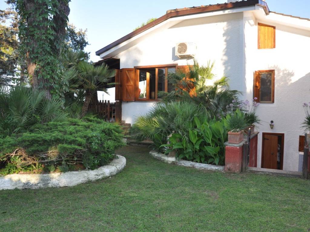 Villa a San felice circeo in Via Terracina, 144 - Foto 2
