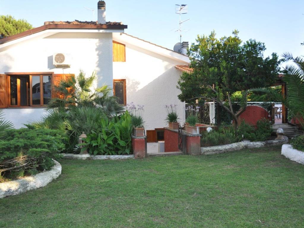 Villa a San felice circeo in Via Terracina, 144 - Foto 3