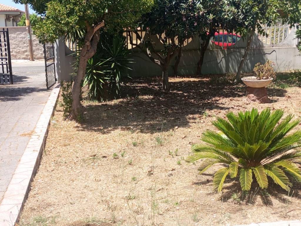 Villa a Aprilia in Via Amatore Sciesa - Foto 5