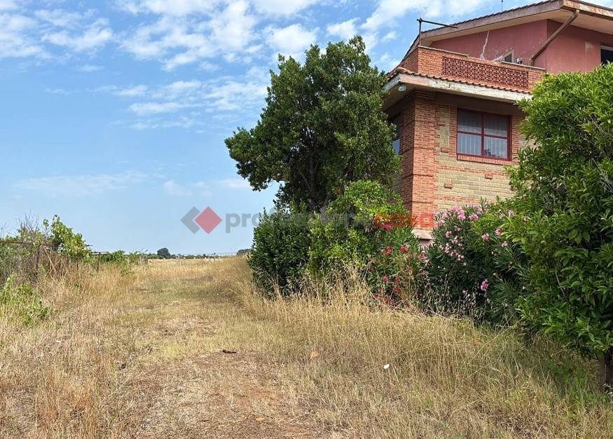 Villa a Aprilia in via dei rutuli, snc - Foto 4