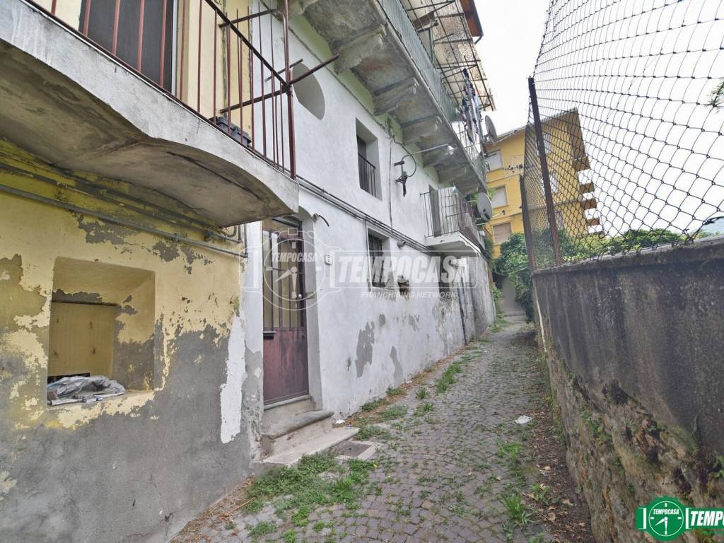Casa indipendente a Lanzo torinese in Via delle Muraglie 7 - Foto 2
