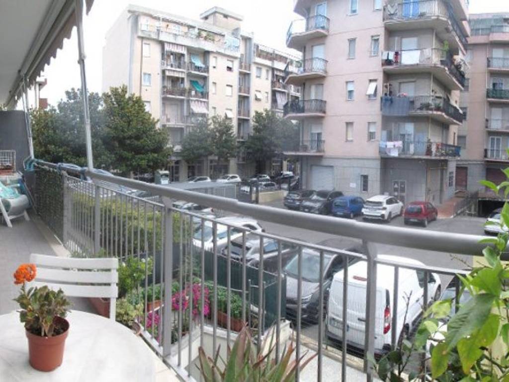Appartamento a Albenga in Via Costituzione - Foto 3