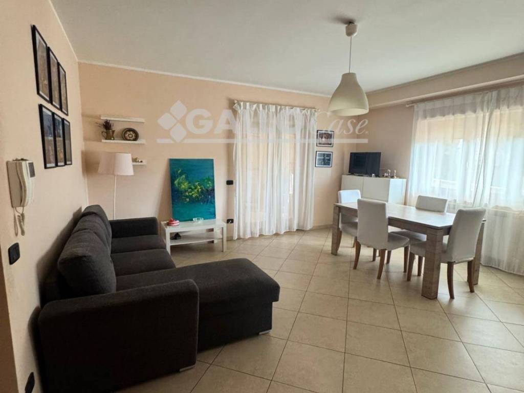 Appartamento a Cosenza in Viale Magna Grecia - Foto 3