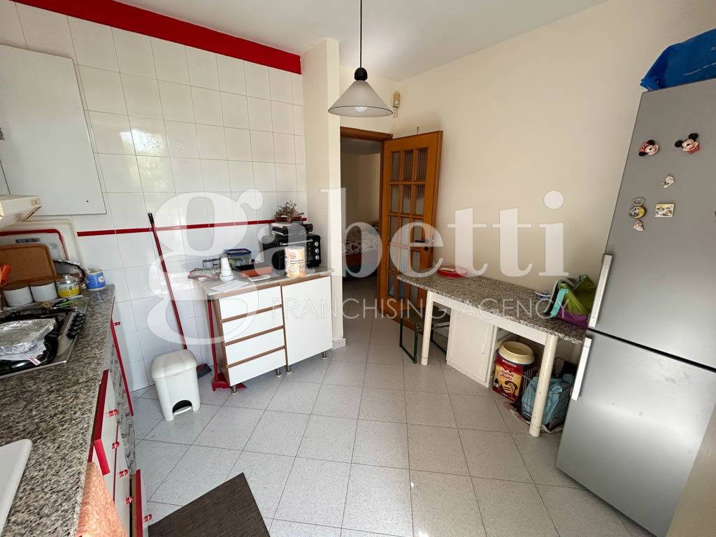 Appartamento a Castel volturno in Via Melchiorre Caffa, 40 - Foto 4