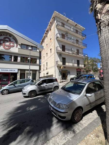 Appartamento a Agropoli in Via Giovanni Bovio, 3 - Foto 2