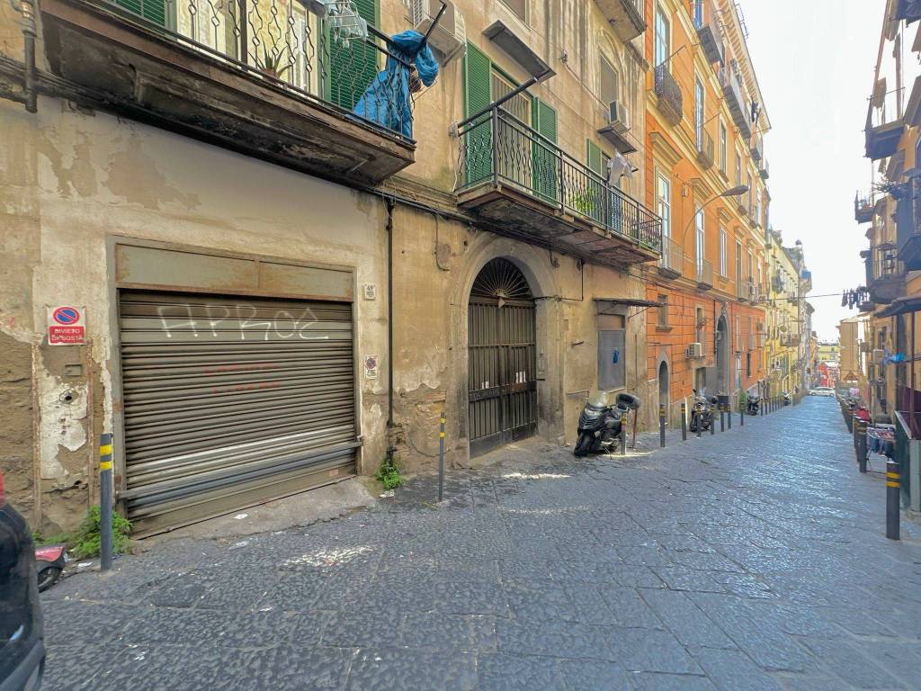 Appartamento a Napoli in Vico Lungo Pontecorvo - Foto 3
