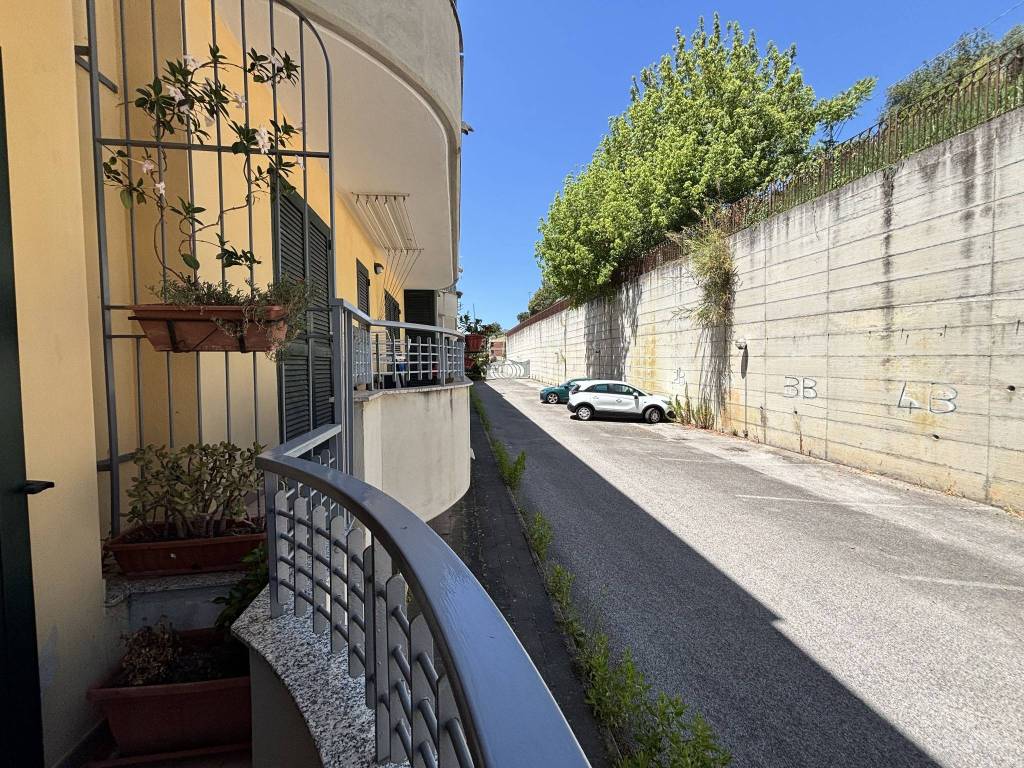 Appartamento a Salerno in Via Ugo Pirro, 13 - Foto 3
