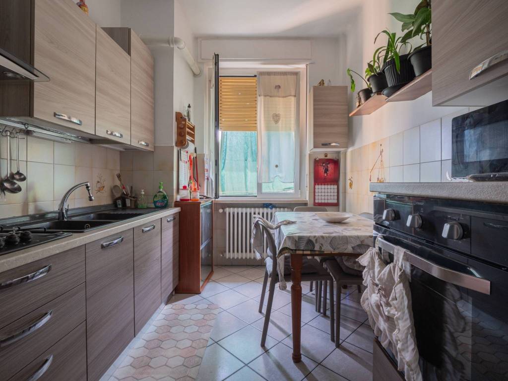 Appartamento a Asti in Via Luigi Capuana, 11 - Foto 2