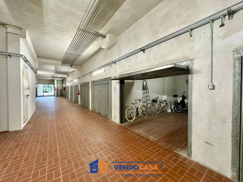 Box / garage a Loano in Via Mantova - Foto 2