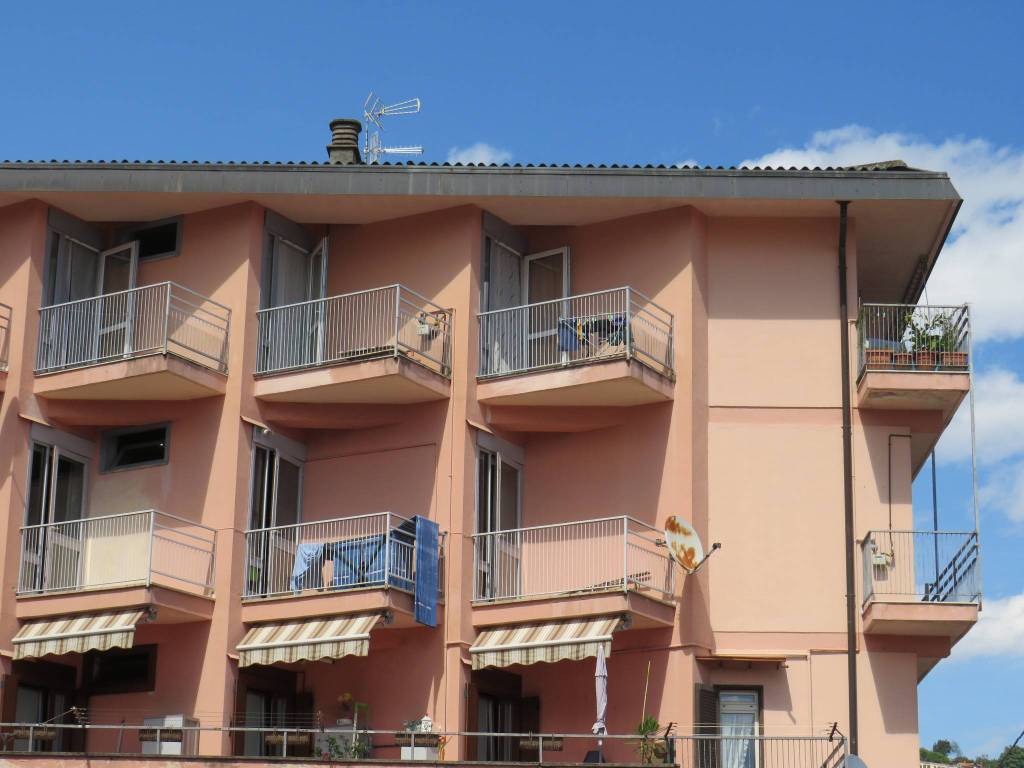 Appartamento a Verbania in Via Arturo Farinelli - Foto 3