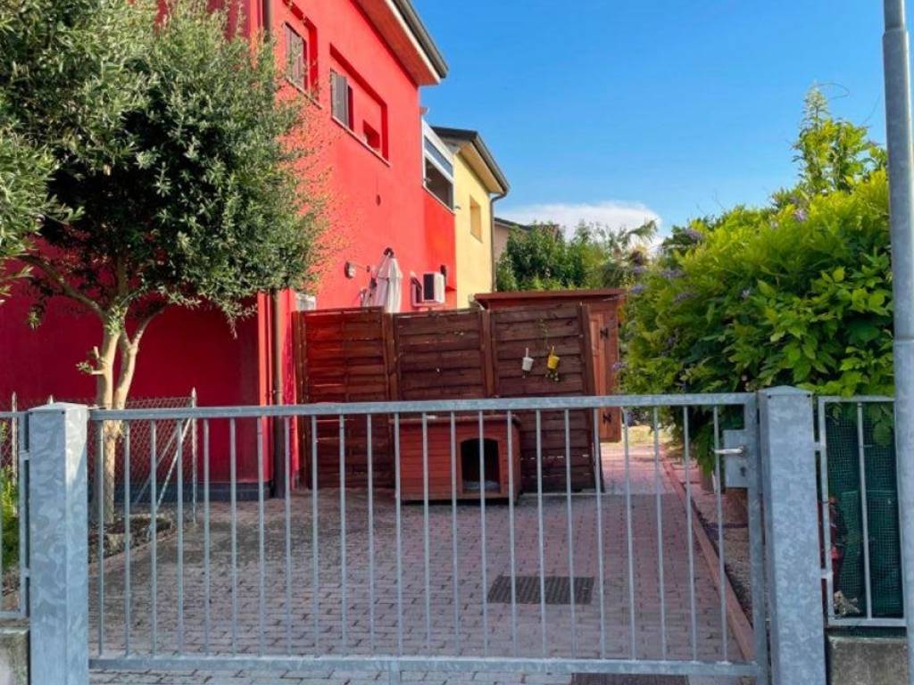 Appartamento a Massa lombarda in Via Yitzahak Rabin, 3 - Foto 2