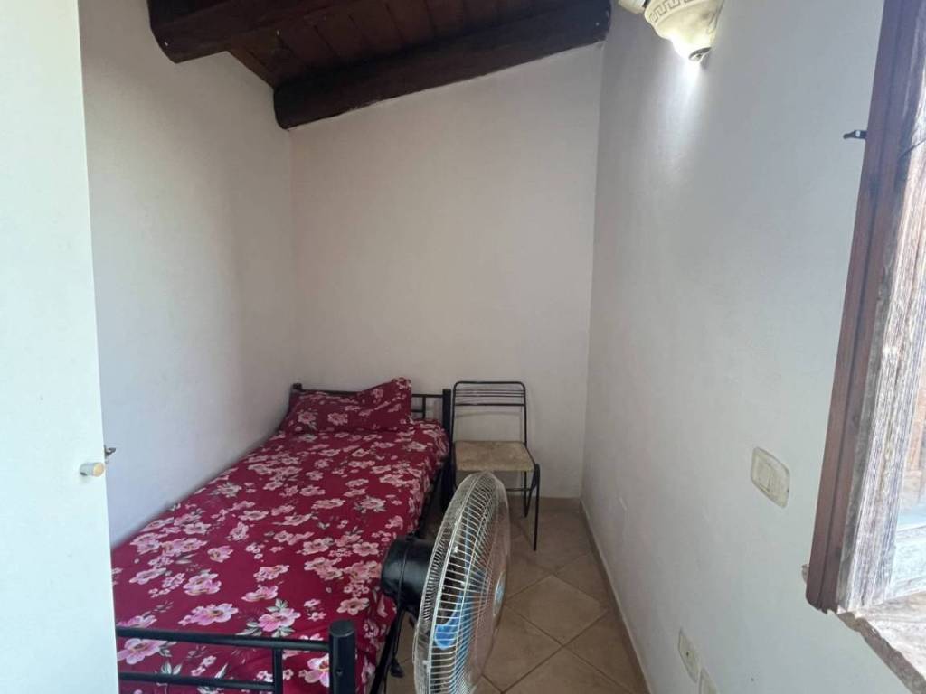 Appartamento a Fondi in Via Giovanna dell'aquila - Foto 4