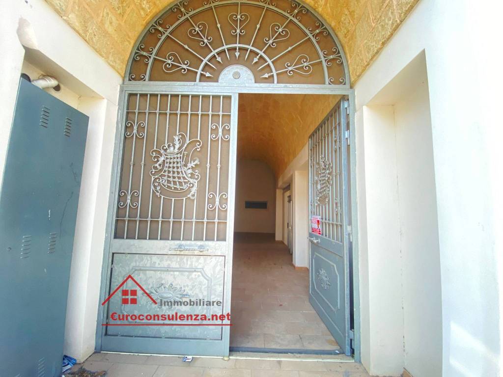 Appartamento a Taviano in Via Generale Luigi Cadorna - Foto 3