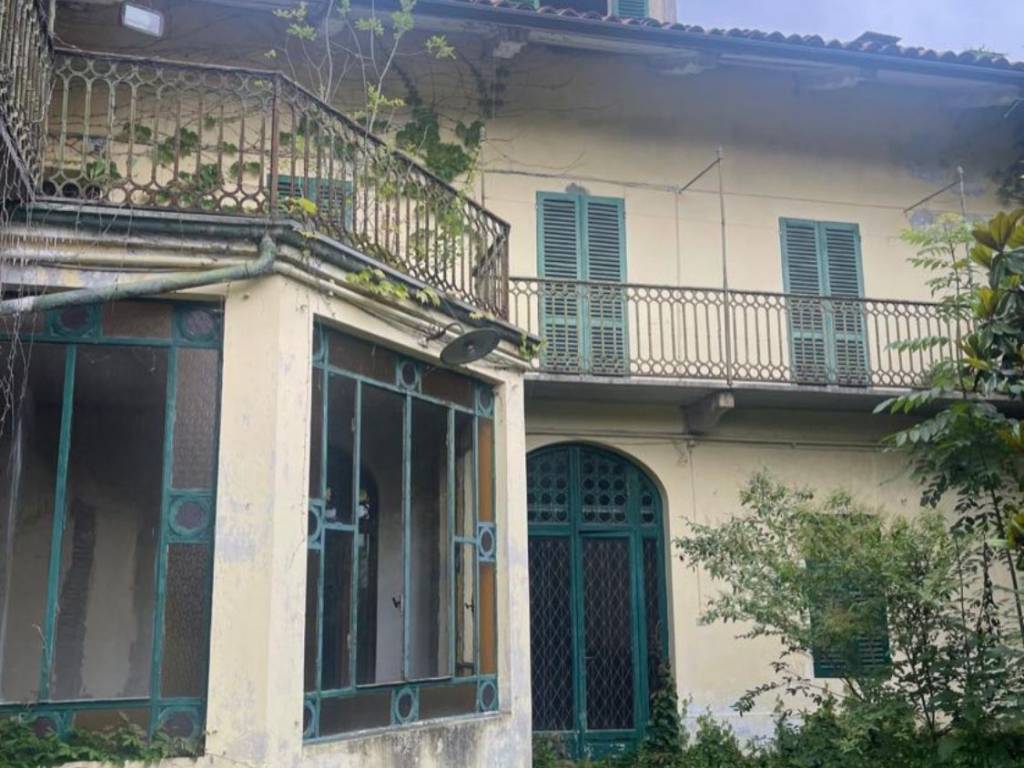 Palazzo / stabile a Biella in Via Santuario di Oropa, 102 - Foto 2