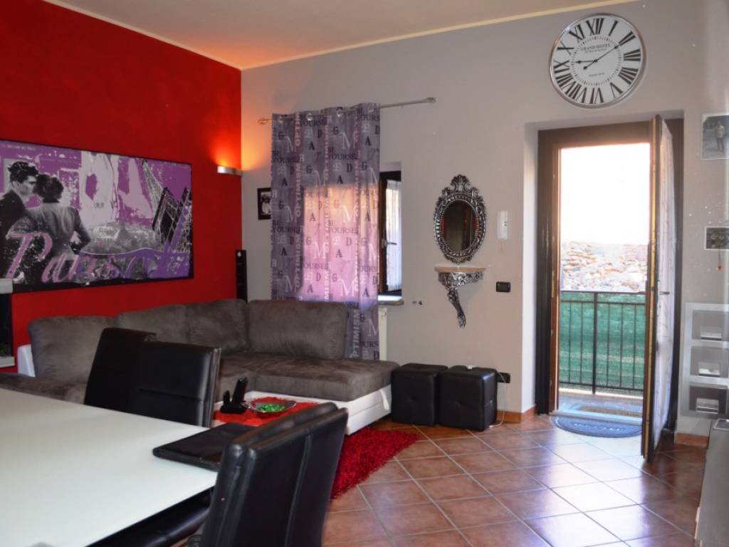 Appartamento a Varallo pombia in Via Privata Cesare Pavese - Foto 3