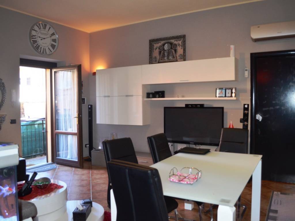 Appartamento a Varallo pombia in Via Privata Cesare Pavese - Foto 5