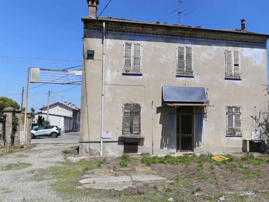 Immobile a Tortona in Strada Provinciale Padana Inferiore - Foto 2