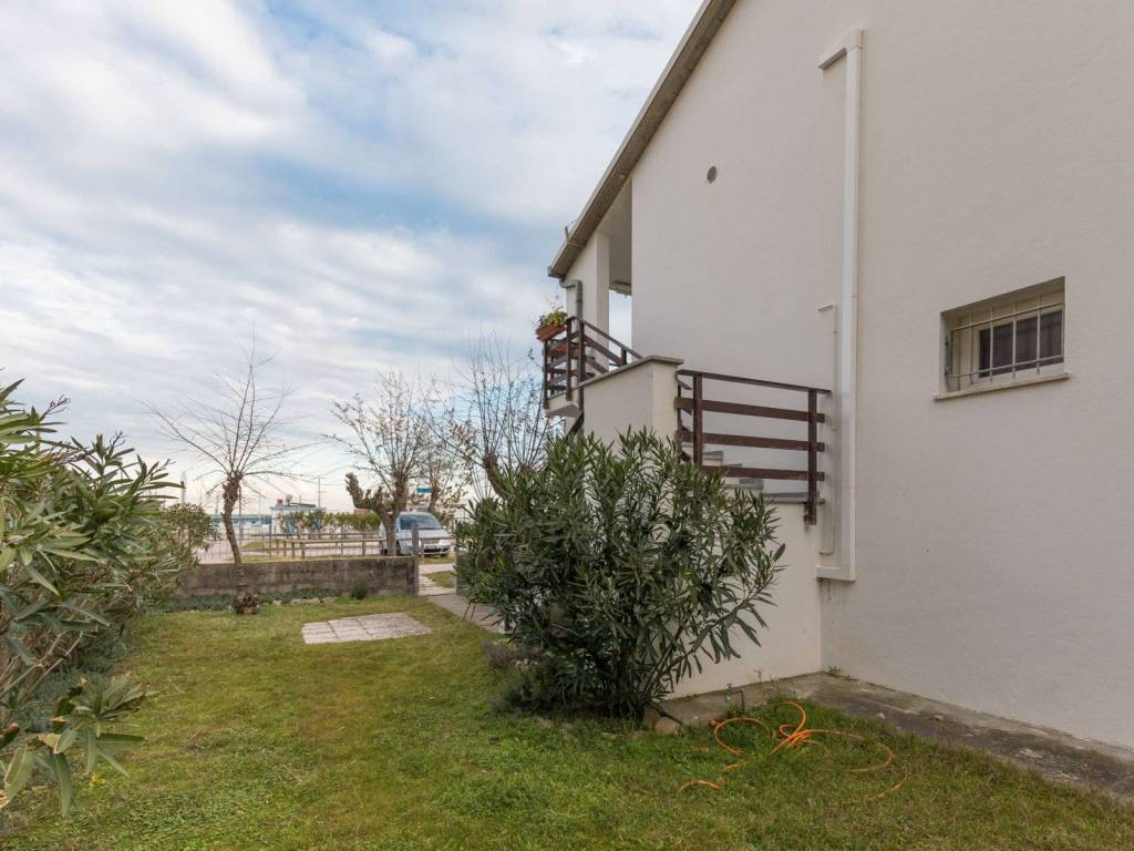 Villetta a schiera a Comacchio in Via Panaro, 47 - Foto 2