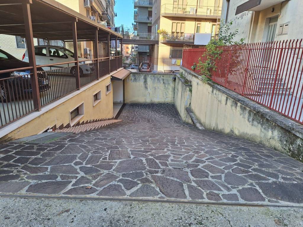Box / garage a Benevento in Via Giuseppe Castellano - Foto 3