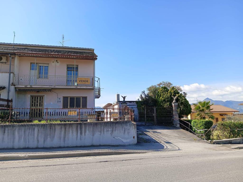 Villa a Frosinone in Via Tommaso Landolfi, 30 - Foto 2