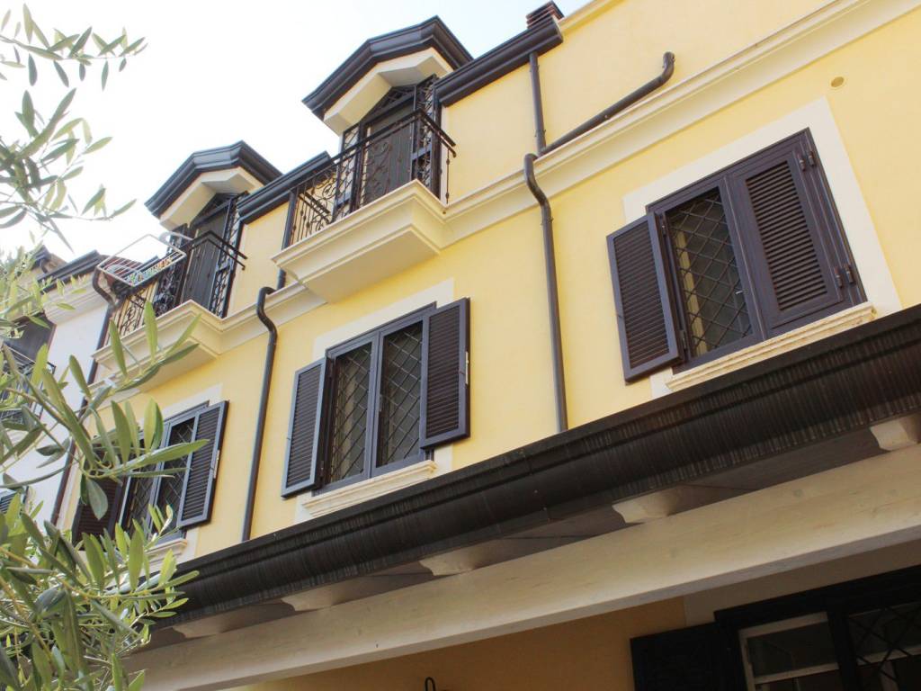 Villa a Maddaloni in Via Belvedere - Foto 2
