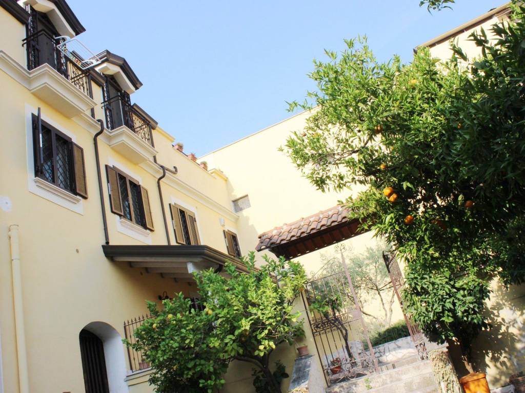 Villa a Maddaloni in Via Belvedere - Foto 3