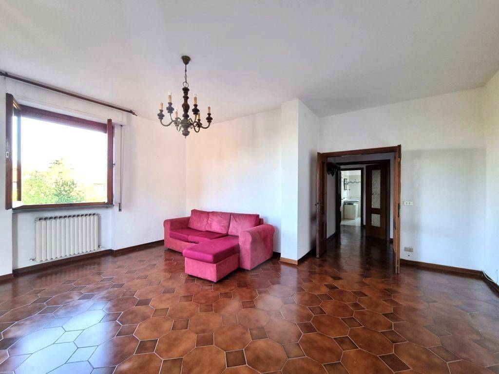 Appartamento a Cortona in Via Alessandro Manzoni - Foto 4