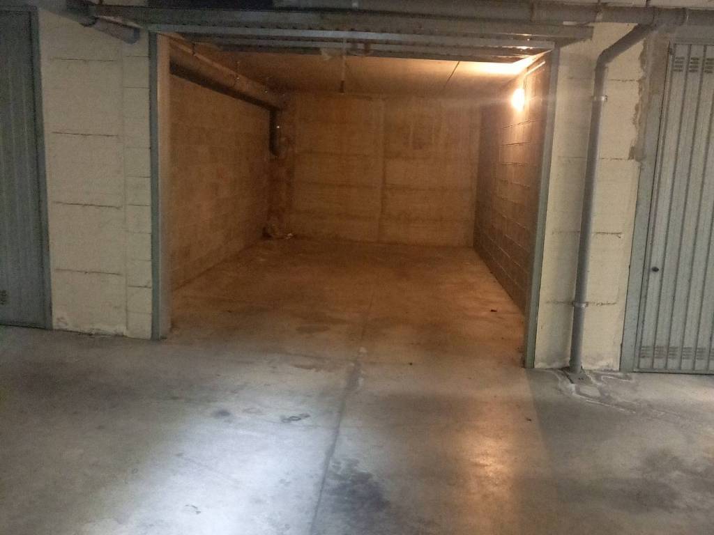 Box / garage a Cremona in Via della Luna, 2 - Foto 3